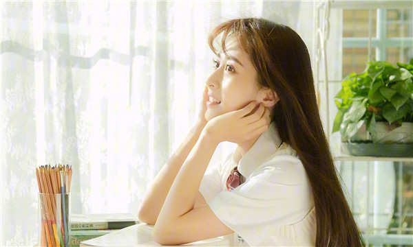 曲松标题：供卵代怀女孩：为不孕不育患者家庭代生一个自己的孩子的更佳选择